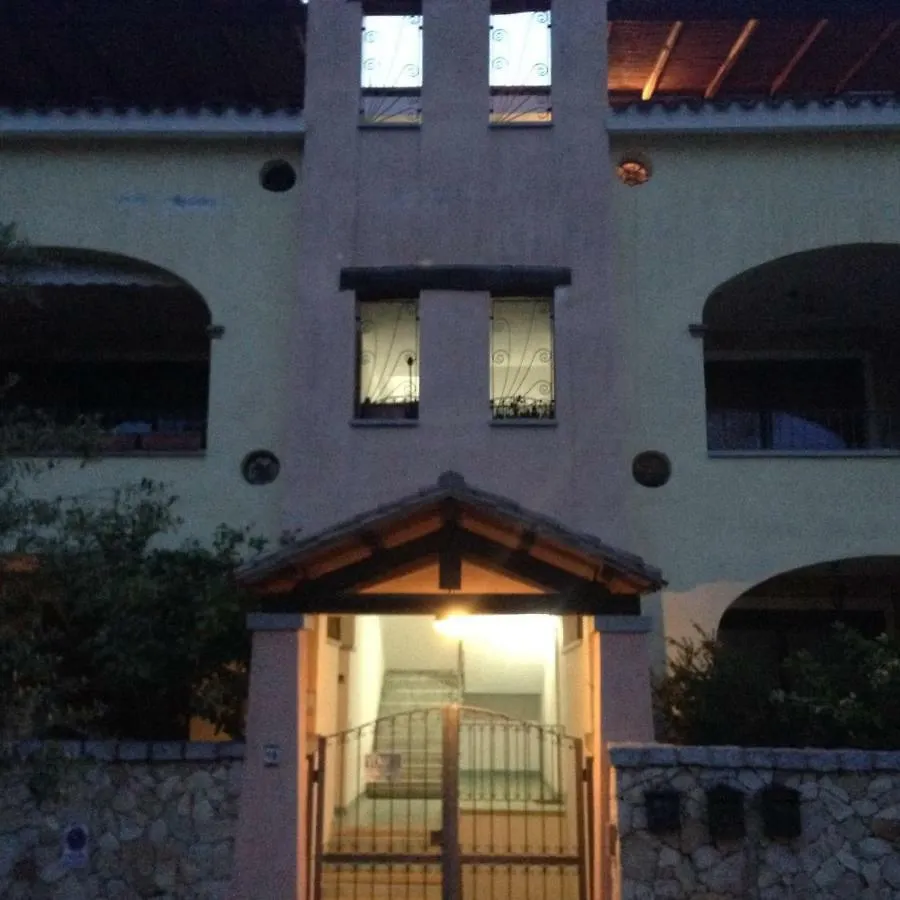 Appartamento Bilocale Mansardato Con Terrazza Villasimius Apartment
